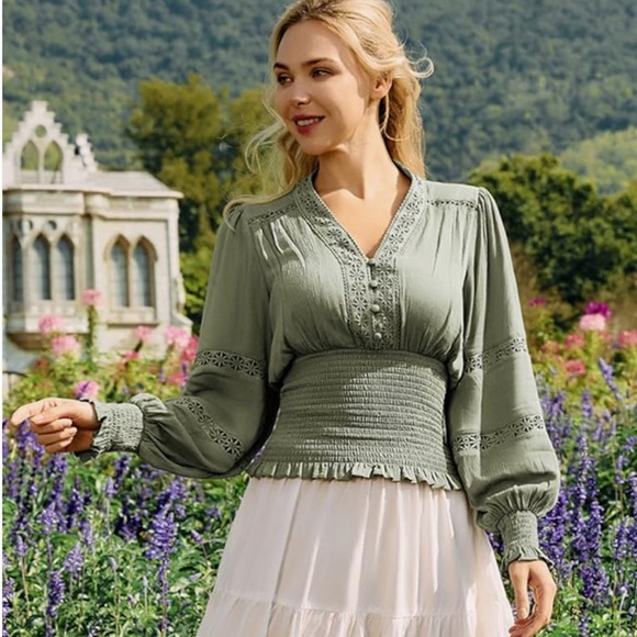 Scarlet Darkness Women's Renaissance Peasant Blouse V Neck Lantern Sleeve NWT - Picture 1 of 12